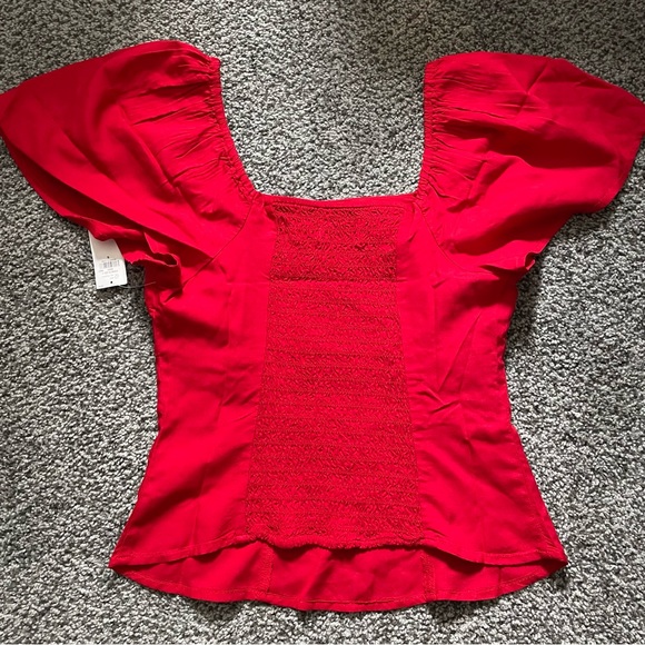 NWT! Old Navy Flutter-Sleeve Smocked Top (Red) - Picture 4 of 8